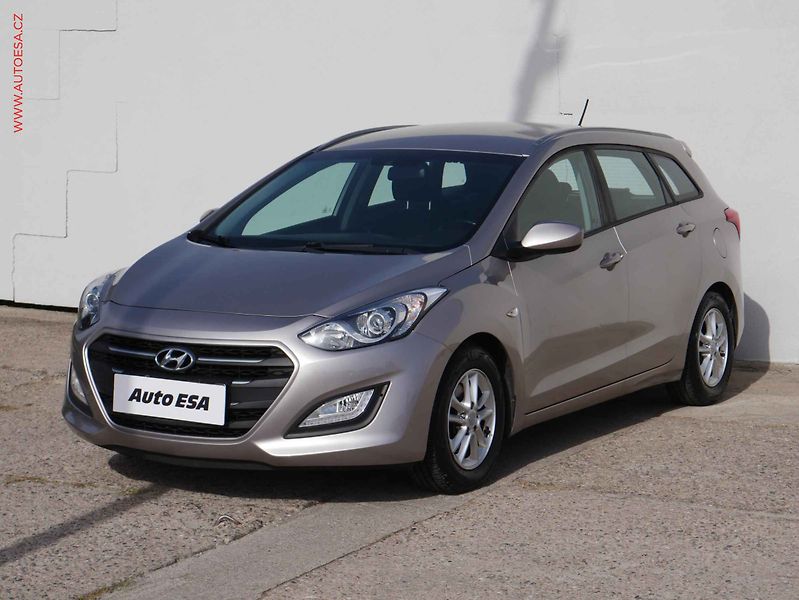 Hyundai i30 (2016) 1.6 GDi, ČR, AC, TZ, tempo - fotka 3 z 15