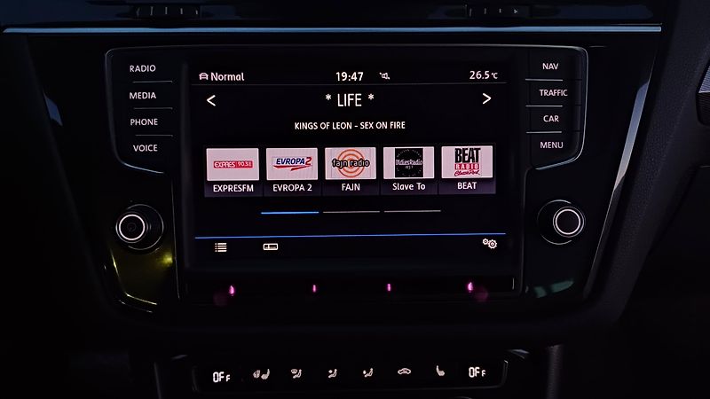 Volkswagen Tiguan TDI 110kW 4x4 HIGHLINE - fotka 35 z 50