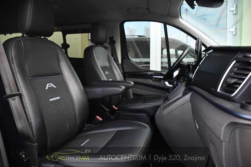 Ford Tourneo Custom 2.0EcoBlue 8MÍST ACTIVE ZÁRUKA - fotka 17 z 50