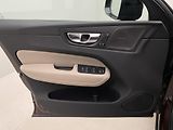 Volvo XC60 B5 AWD PLUS DARK AUT CZ 1.maj. - náhled 7