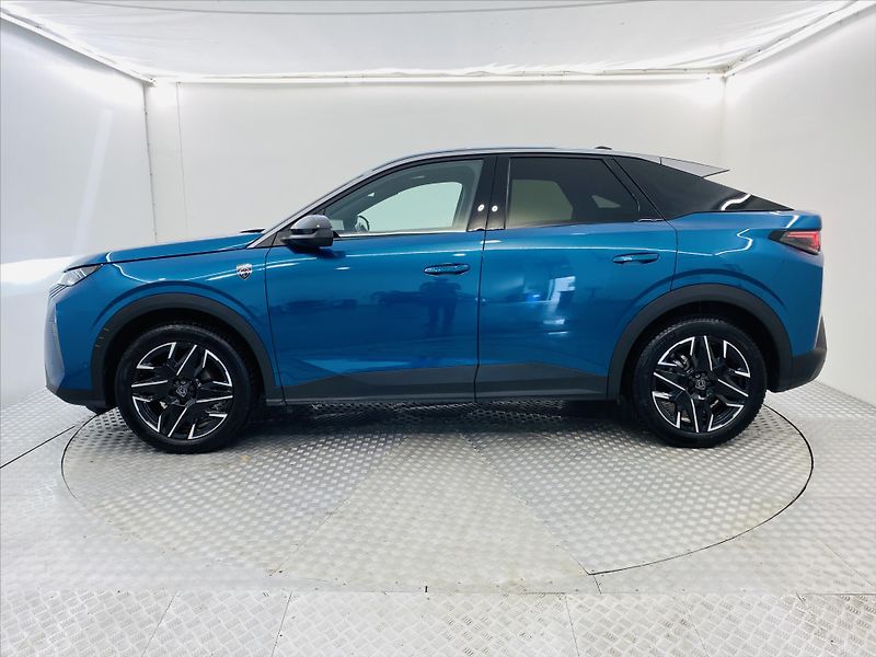 Peugeot 3008 1,2 e-DCS6 Hybrid Allure - fotka 3 z 24