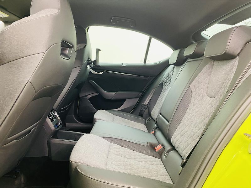 Škoda Octavia 1,5 TSI DSG 110kW SportLine - fotka 6 z 25