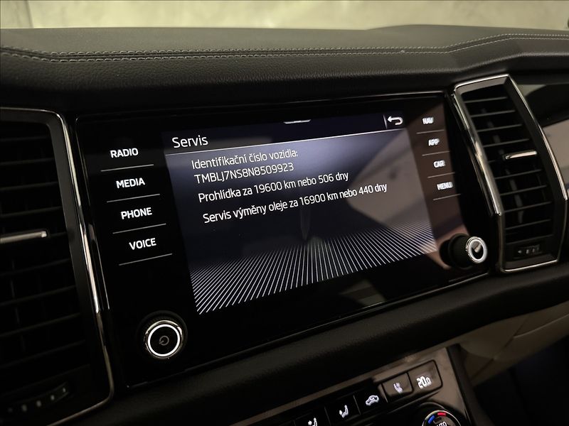 Škoda Kodiaq 2,0 TDi  DSG 4x4 L&K Virtual A - fotka 36 z 50