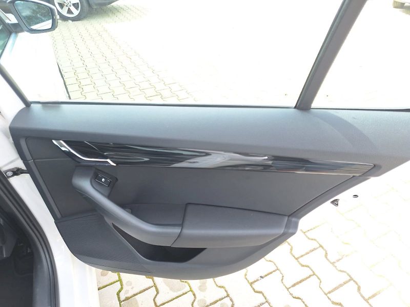 Škoda Octavia (2018) 1.6 TDI / 85 kW / 5MP / Style - fotka 26 z 30