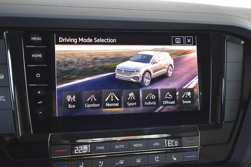 Volkswagen Touareg (2021) 3.0TDI 210kW,CZ, Tažné - fotka 25 z 28