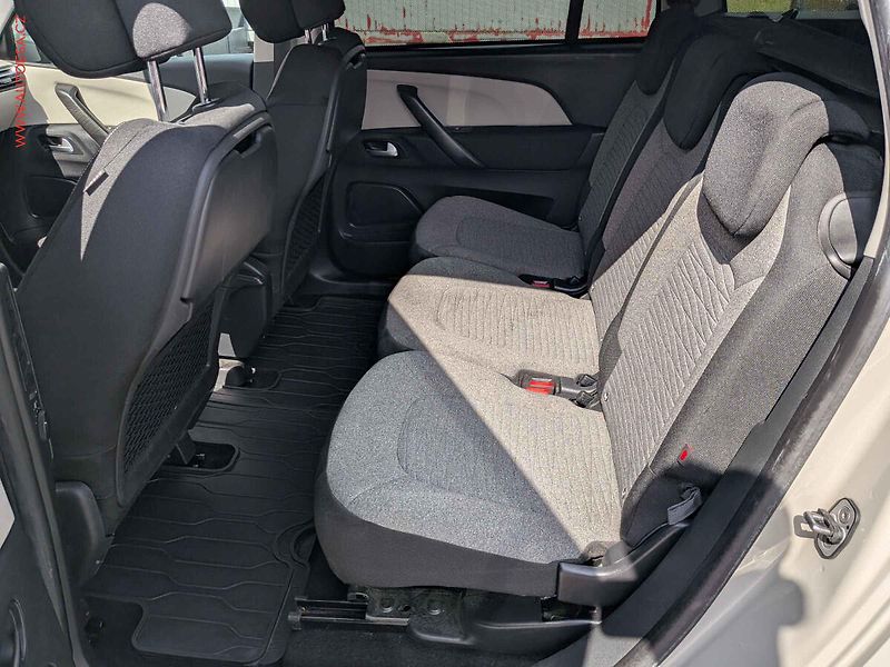 Citroën Grand C4 Picasso (2018) 1.6HDi, ČR, Feel, AT - fotka 10 z 17