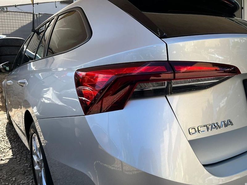 Škoda Octavia 2.0TDI-85KW/2022/1M,WEBASTO-ZÁ - fotka 43 z 48