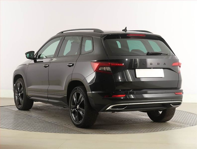Škoda Karoq (2020) Sportline 1.5 TSI, digi klima - fotka 4 z 25