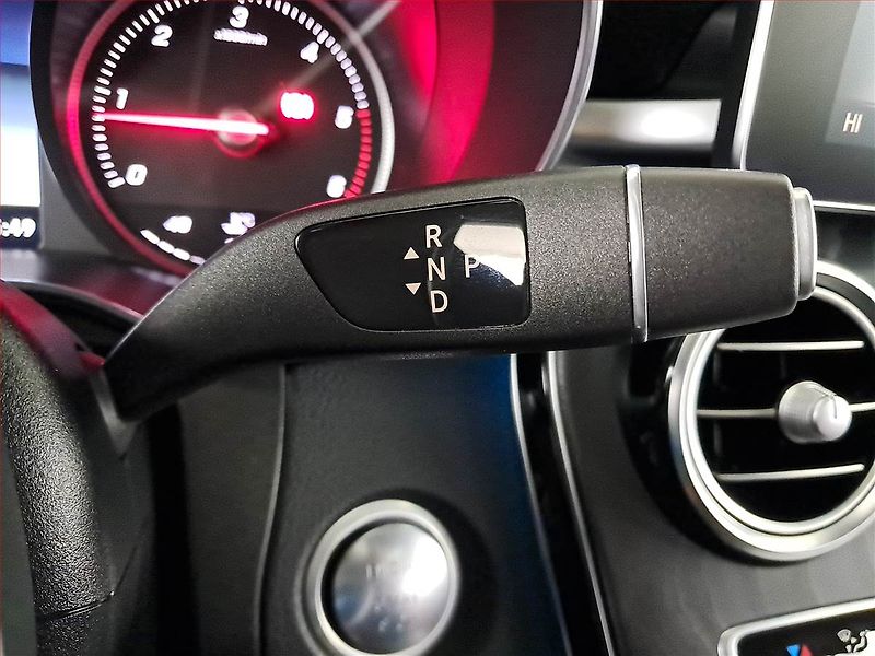 Mercedes-Benz GLC (2018) 250 d - fotka 13 z 27