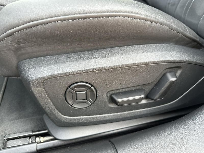 Audi A6 50TDi, QUATTRO S-LINE, MATRIX - fotka 16 z 21