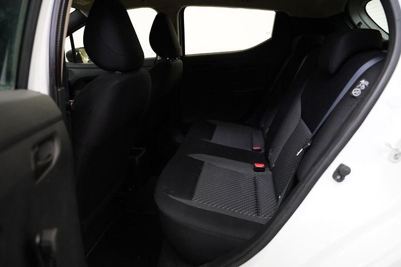 Nissan Micra - fotka 20 z 21