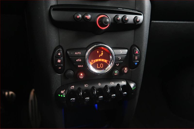Mini Clubman (2013) Cooper SD, Automat, Navi - fotka 12 z 20