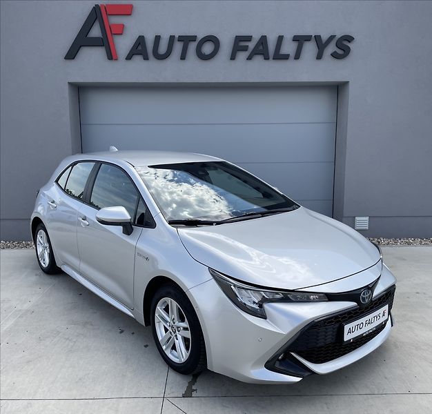 Toyota Corolla 1,8 Hybrid e-CVT Confort ČR.1. - fotka 1 z 29