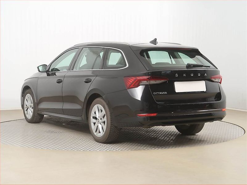 Škoda Octavia (2024) Style 2.0 TDI - fotka 4 z 15