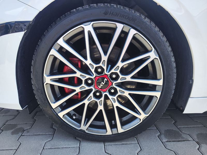 Kia Pro_Ceed 1.6 T-GDi/150kW GT DCT - fotka 36 z 39
