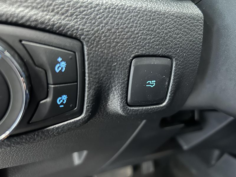 Ford Ranger (2022) Wildtrak 2.0 EB D.Cab 4x4 TZ - fotka 26 z 32