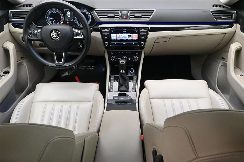 Škoda Superb 2,0 TDI 140 kW DSG L&K Záruka - fotka 15 z 32