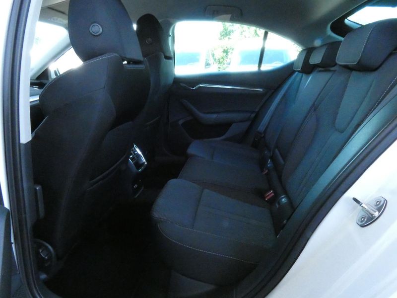 Škoda Octavia (2023) Style Plus 1,5 TSI DSG - fotka 24 z 30
