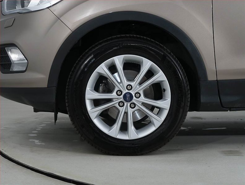 Ford Kuga (2019) 1.5 EcoBoost, ČR,1.maj - fotka 15 z 19