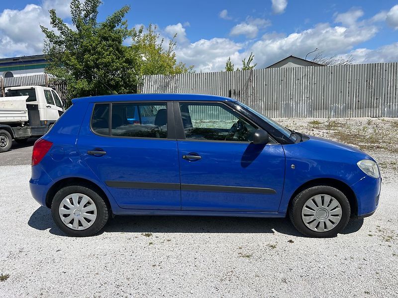 Škoda Fabia 1.2 HTP - fotka 2 z 15