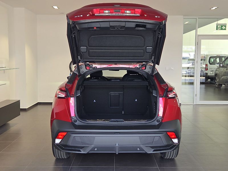 Peugeot 408 (2026) GT Hybrid 145 e-DCS6 - fotka 9 z 16