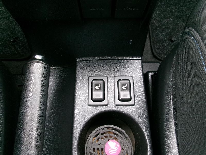 Mazda 5 (2011) 2,0i AC TEMP VÝHŘEV 7míst - fotka 29 z 32