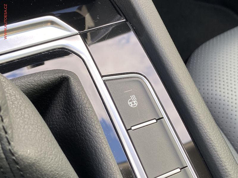 Volkswagen Arteon (2019) 2.0 TSi 4Motion, 1.maj,ČR - fotka 27 z 27