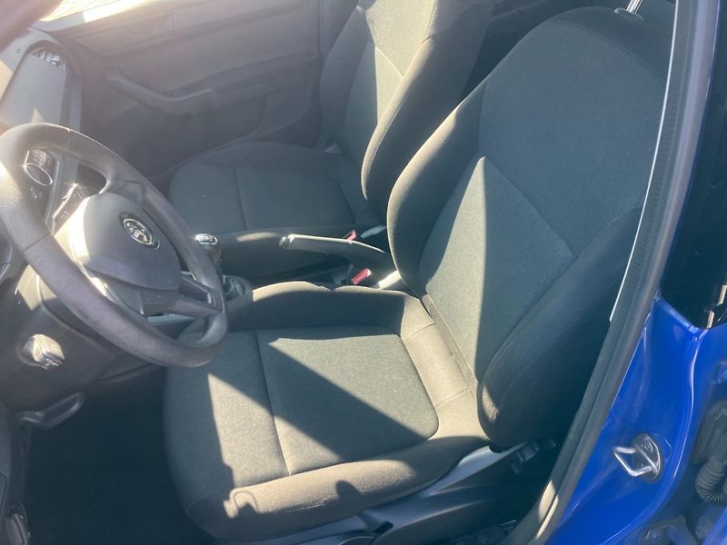 Škoda Fabia (2019) 1.0MPI 44kW 50TKM - fotka 16 z 22