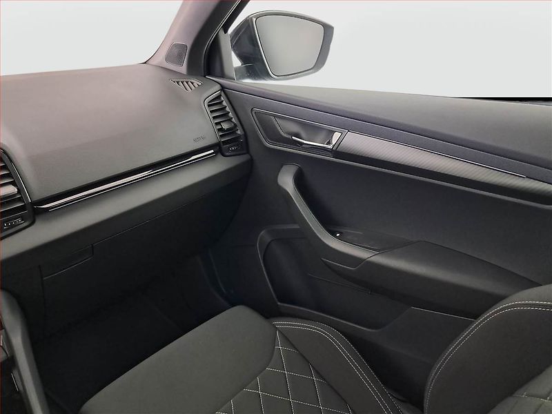 Škoda Karoq (2023) Sportline 1.5 TSI - fotka 8 z 21