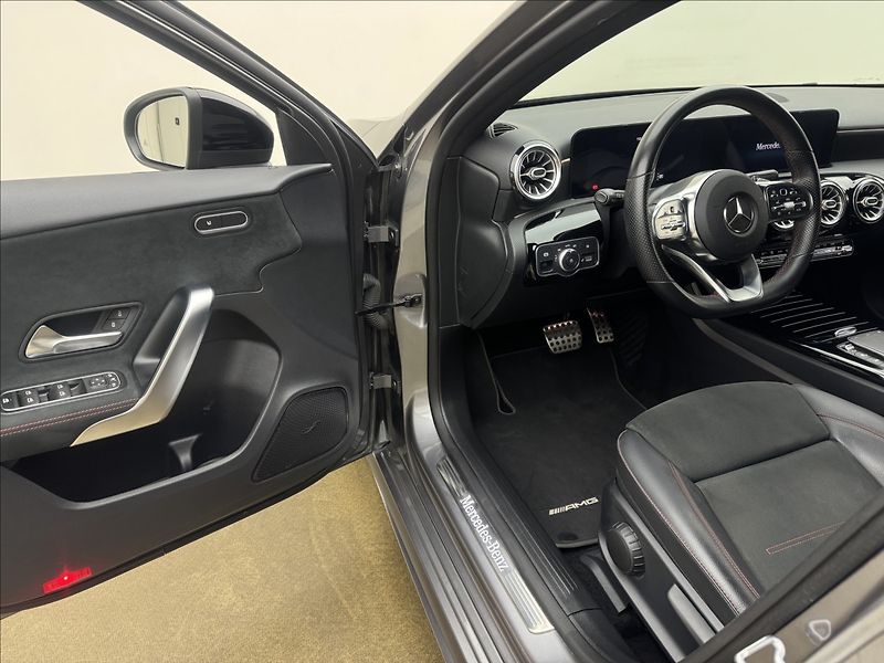 Mercedes-Benz Třídy A 1,3 AMG DPH KAMERA VÝHŘEV ČR - fotka 30 z 40