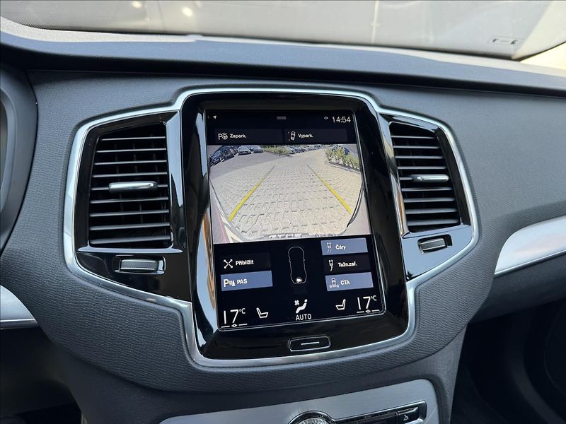 Volvo XC90 2,0 D5 AWD Momentum AT ČR - fotka 27 z 37