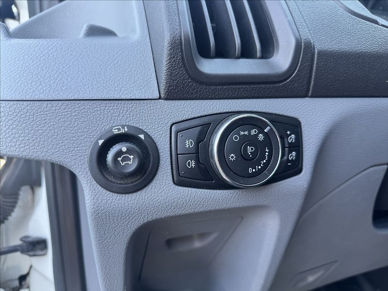 Ford Transit 2,0 125kW DPH LED KLIMA KAMERA - fotka 14 z 36