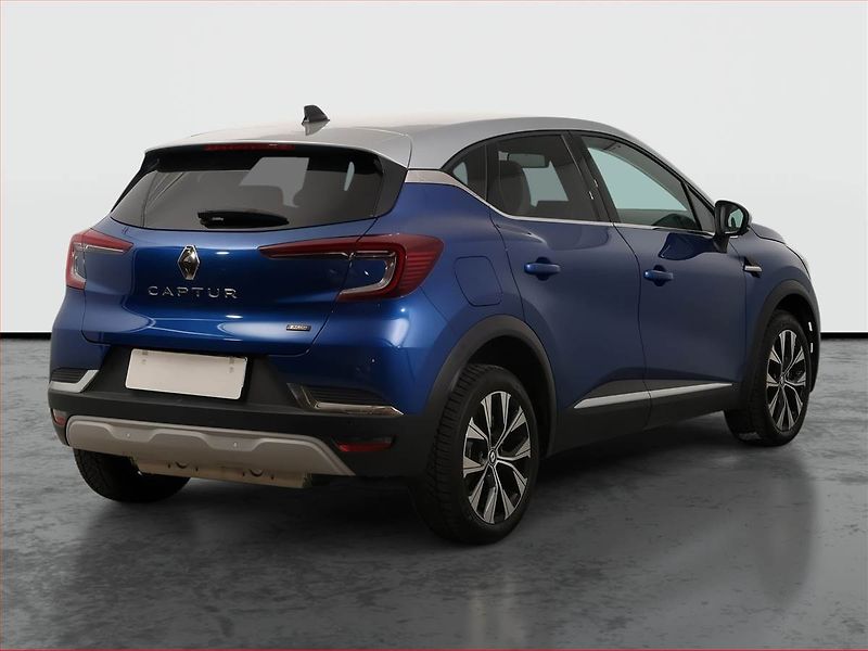 Renault Captur (2023) E-Tech Plug-in - fotka 5 z 15