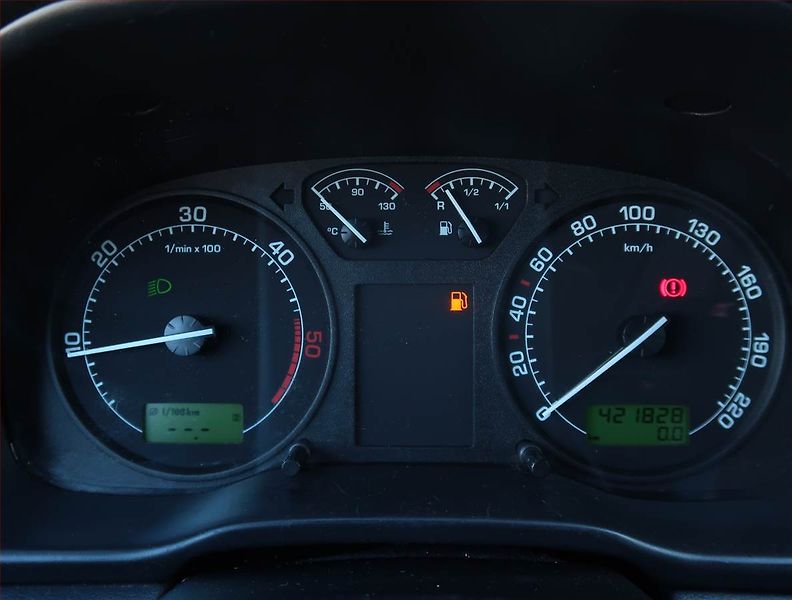 Škoda Octavia (2001) 1.9 TDI, nová STK, Tažné - fotka 11 z 16