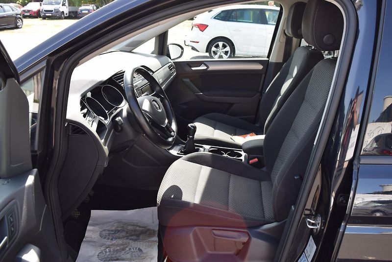 Volkswagen Touran (2016) 2.0TDI 110kw 7MÍST CLBMT OPS  - fotka 21 z 50