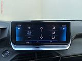 Peugeot 2008 (2020) 1.5 HDi, GT Line, AT - náhled 18