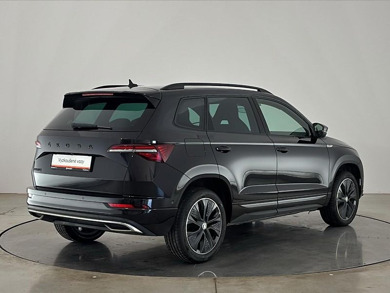 Škoda Karoq Sportline - fotka 2 z 30