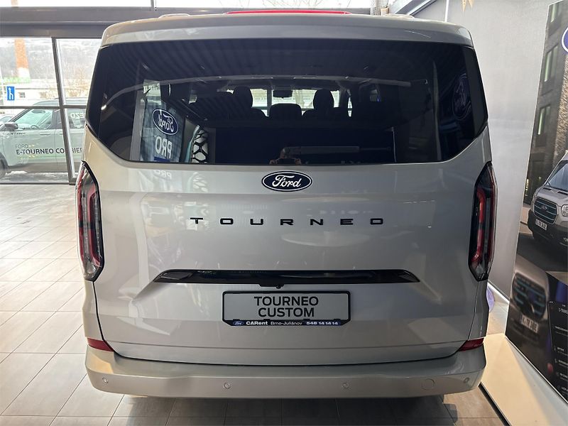 Ford Tourneo Custom (2025) Titanium L2, Tourneo, 2.0 EcoB - fotka 5 z 9