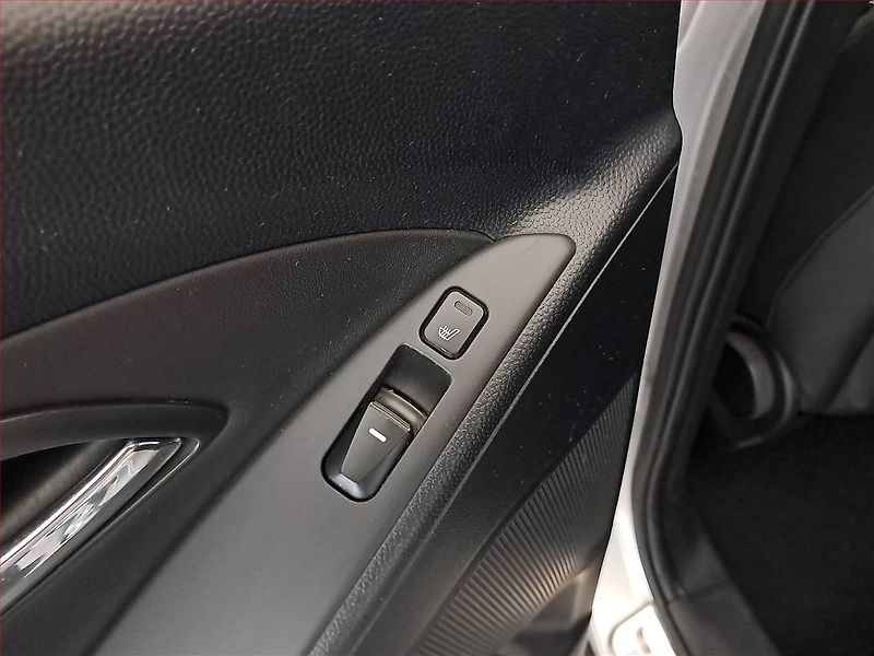 Hyundai ix35 (2012) 1.6 GDI, Serv.kniha, Tempomat - fotka 20 z 20