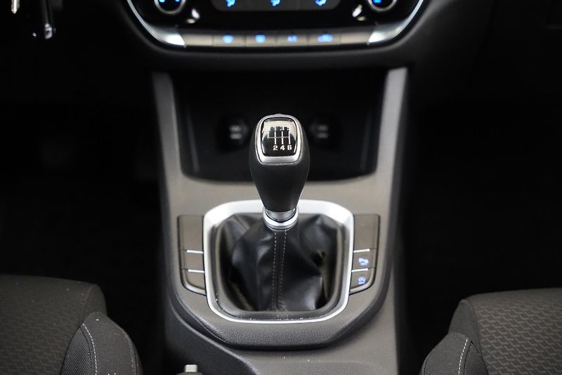 Hyundai i30 - fotka 21 z 24