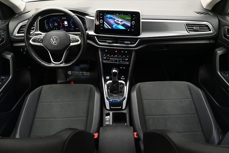 Volkswagen T-Roc 2,0 TDI 110kW DSG Style Plus Z - fotka 15 z 31