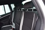Volkswagen Tiguan 2,0 TDi 81KW R-LINE - náhled 18