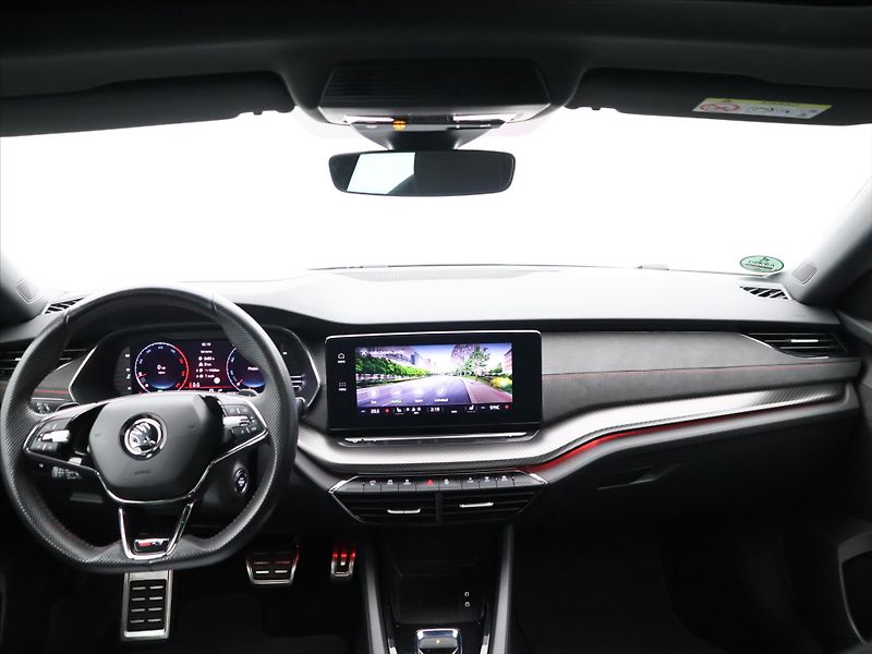 Škoda Octavia RS 2,0 TDI 147kW DSG LED Klima - fotka 28 z 36