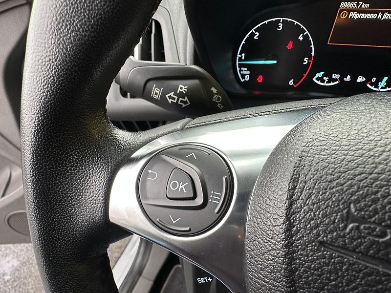 Ford Tourneo Connect (2018) 1.5/88kW* 7.Míst * 1.Maj. - fotka 13 z 50