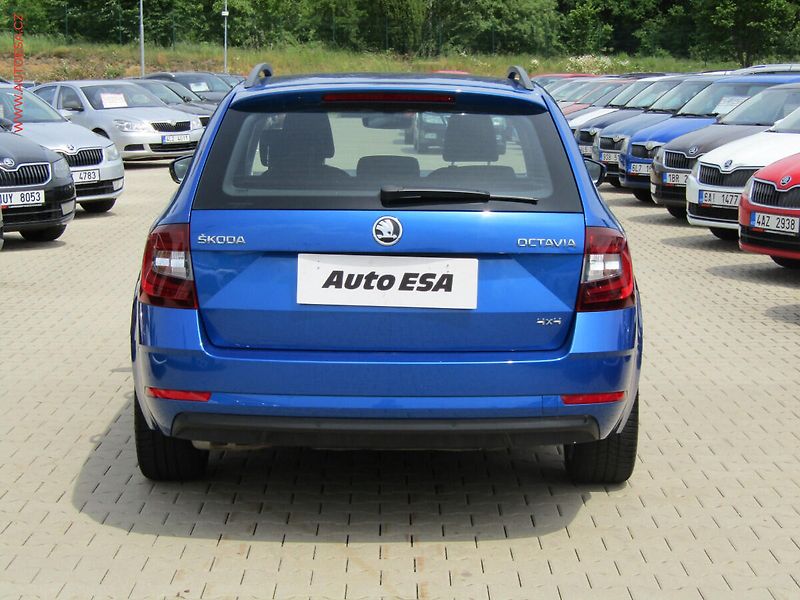 Škoda Octavia (2017) 2.0 TDi 4x4, servis.kniha - fotka 5 z 18