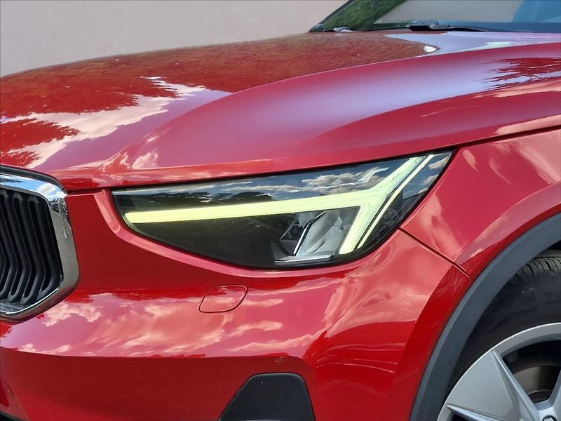 Volvo XC40 1,5 T2 FWD Momentum - fotka 5 z 18