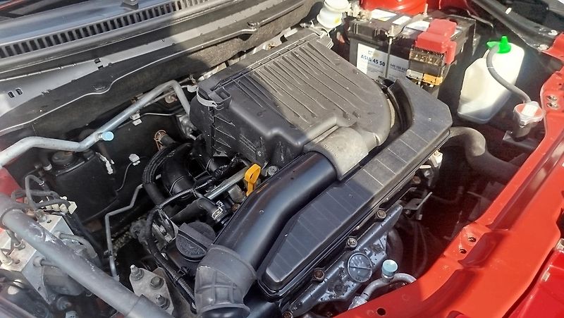 Suzuki Swift (2013) 1.2 16v 4x4  - fotka 33 z 35