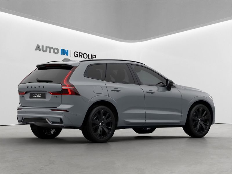 Volvo XC60 (2026) Black Edition Plus T6,4X4 - fotka 5 z 8