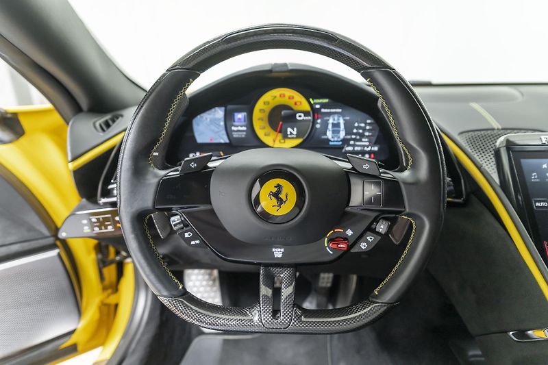 Ferrari Roma Giallo modena*krásná výbava - fotka 7 z 45