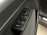 Volvo XC40 (2026) B4 ULTRA DARK AUT - náhled 21